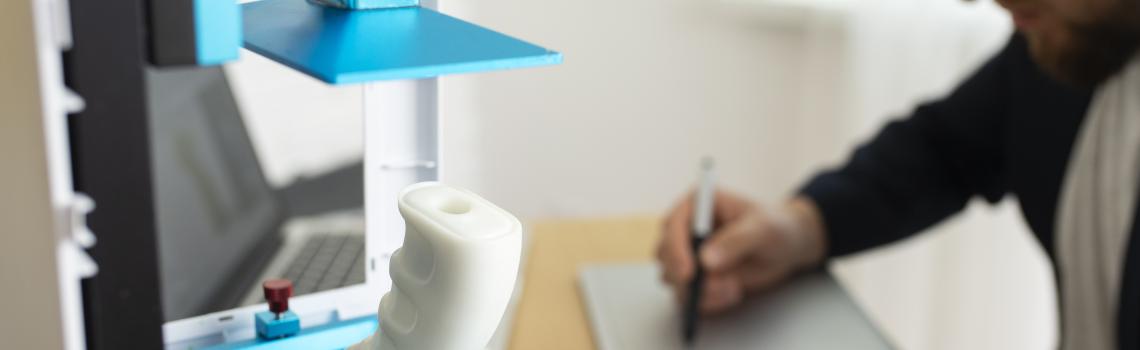 Designer using 3D printer